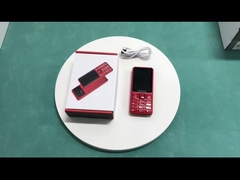 تلفن دکمه ای 2.4'' 1500mAh ساعت زنگ زنگ پخش کننده موسیقی چراغ قوه دو سیم کارت 2G ویژگی i79