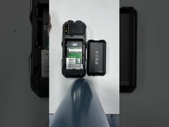 2.4 اینچ 2G ویژگی تلفن شماره های SOS YEEMI Q8 دو کارت تلفن همراه قابل حمل